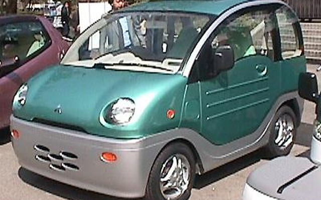 これがダイクラ『スマートEV』か? 燃費50km/リットルの超小型車が登場