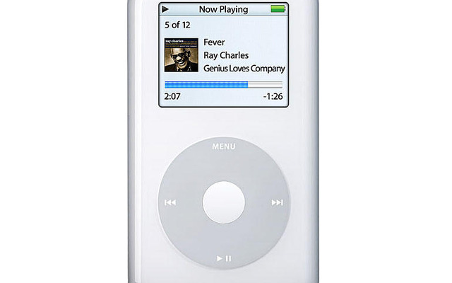 アップル、iPod の新モデル…デジカメ画像を直接取り込める