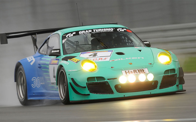 ファルケンモータースポーツ・ポルシェ 911 GT3R