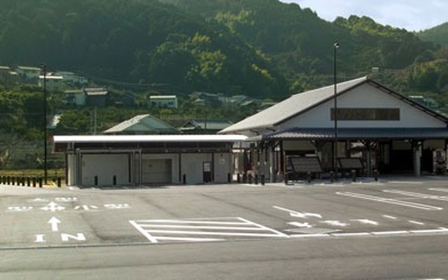 道の駅「ひなの里かつうら」