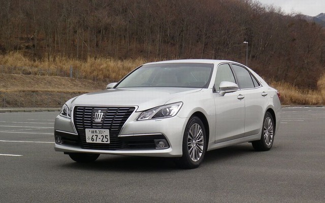 トヨタ クラウン