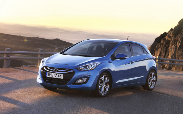 新型ヒュンダイ i30