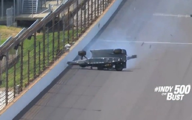 INDYが公開したクラッシュ時の動画キャプチャ