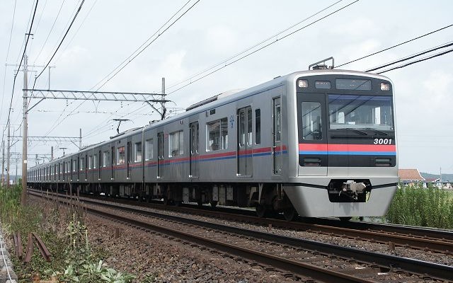 京成電鉄の3000形。2013年度は8両編成1本を増備する。