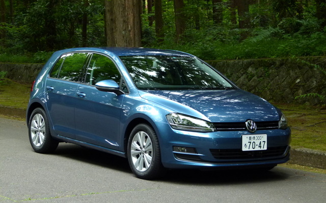 【VW ゴルフ TSIコンフォートライン 試乗】プレーンで安心感のある走りが持ち味…島崎七生人
