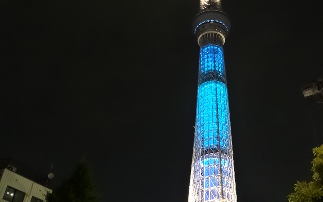 地デジの電波を送出するようになった東京スカイツリー(6/2撮影)