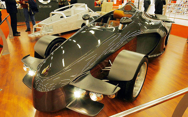 【ジュネーブモーターショー05】我輩はスポーツカー、名前はまだない