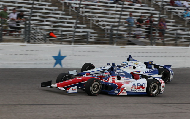 佐藤琢磨は決勝レースで11位までポジションを上げてゴール。写真：IndyCar