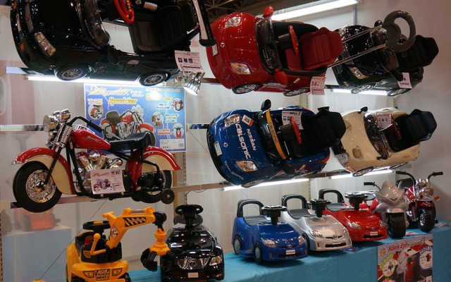 「ミズタニ」の乗り物玩具（東京おもちゃショー13）