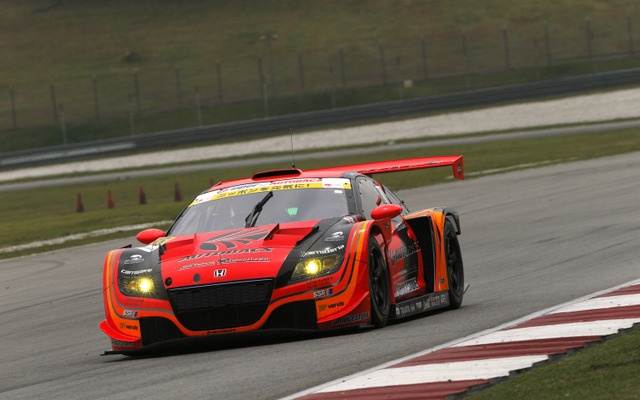 GT300クラス優勝の#55 ARTA CR-Z GT。写真：Honda