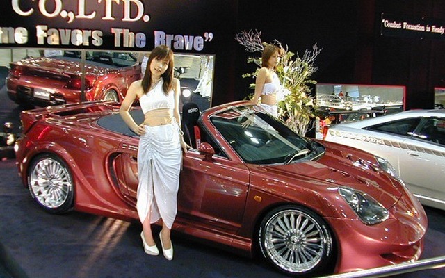 【オートサロン2001速報】もっとも個性的なスポーティーカーがこれだ