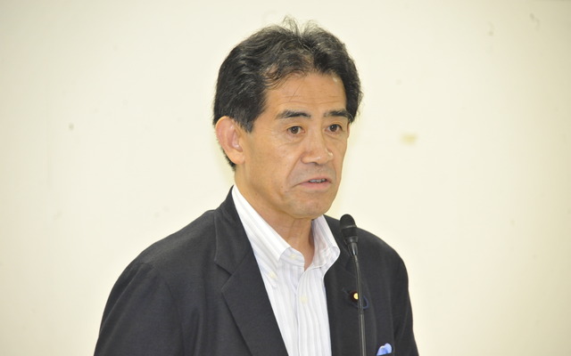 二輪車ETC助成の申入れを決議した自民党オートバイ議連・逢沢一郎会長（26日・自民党本部）