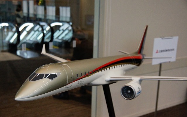 そろそろ実物が出てくるか、三菱MRJ。