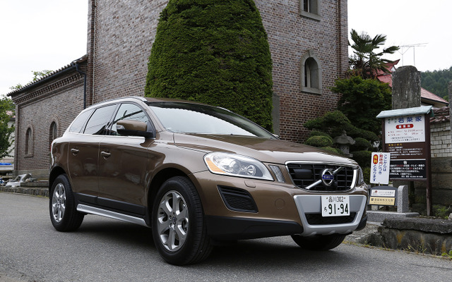 VOLVO XC60 T5