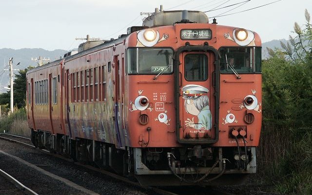 境線で運転されている「鬼太郎列車」の旧デザイン。1993年の運転開始から今年で20周年を迎える。