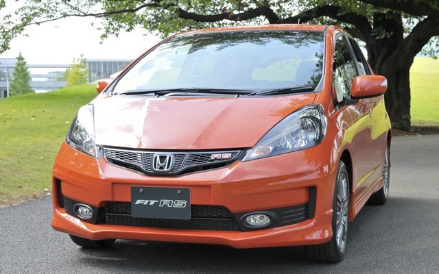 現行ホンダフィットRS