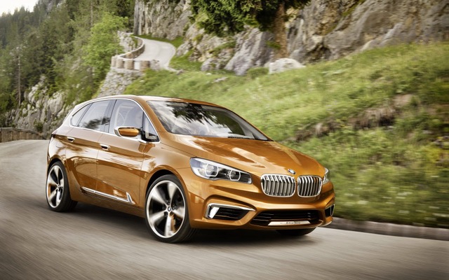 BMW コンセプト アクティブ ツアラー アウトドア
