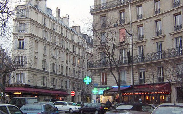 電子マネーの駐車券発行機は「違法」