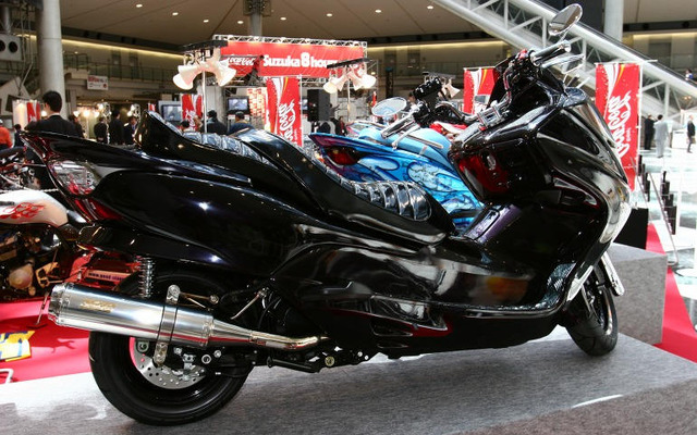 【東京モーターサイクルショー05】大本命、ホンダ フォルツァ カスタムの写真蔵