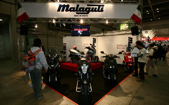 【東京モーターサイクルショー05】ピッコライタリアーナ、マラグーティ写真蔵