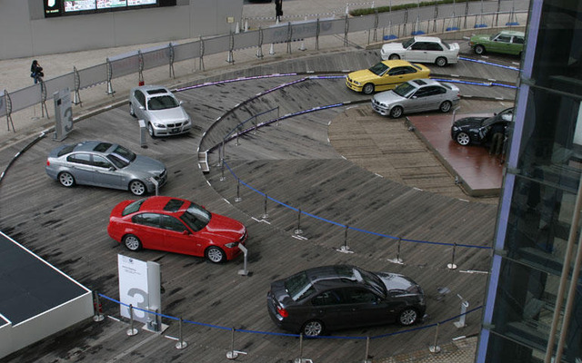 【BMW 3シリーズ 新型発表】写真蔵…新しく、大きく、安く