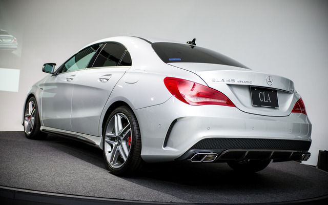 メルセデス・ベンツ CLA A 45 AMG 4MATIC