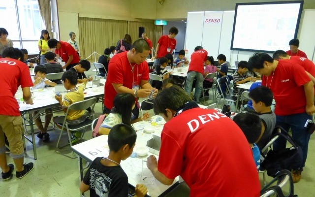 キッズエンジニア2013　デンソーブース