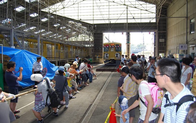昨年の「南入曽車両基地 電車夏まつり」の様子。