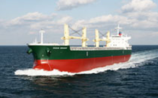 三井造船、5万6000重量トン型ばら積み貨物運搬船「オーシャン・ブライト」を引き渡し