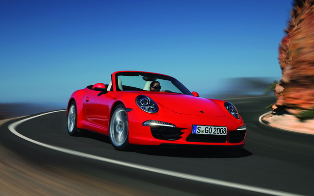 新型ポルシェ911カレラカブリオレ