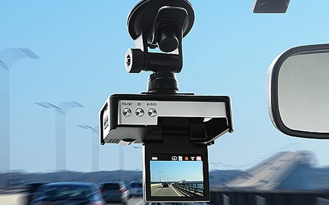 サンワサプライ・ドライブレコーダー「400-CAM031」