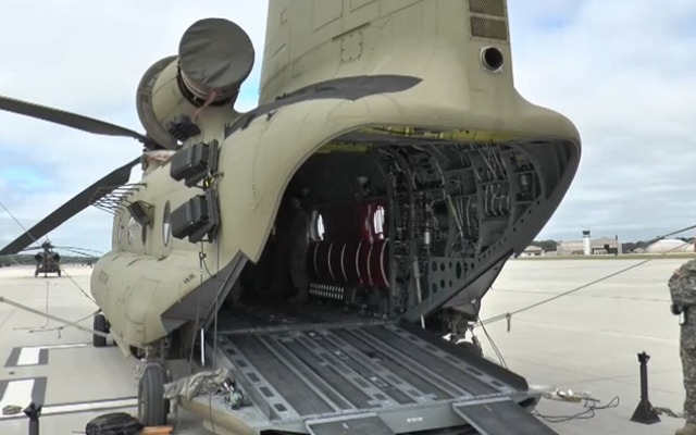 CH-47チヌークへの「クールズ」のインストール（動画キャプチャ）