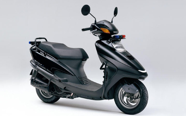 ホンダ、二輪AT免許用の教習車を発売