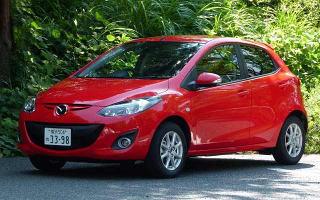 マツダデミオ13ーSKYACTIV