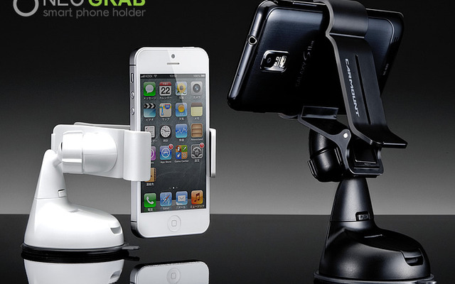 サンワサプライ、片手で付け外しができるiPhone5・スマホ用車載ホルダーを発売