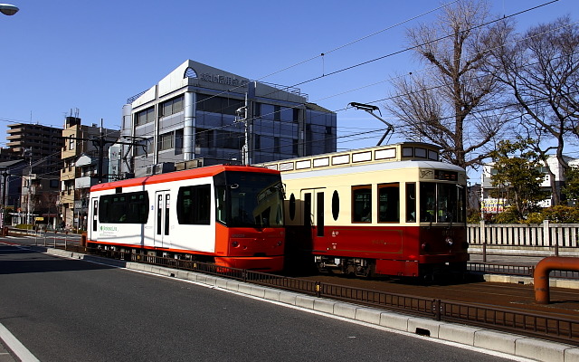 都電荒川線の電車。9月14日から沿線施設をめぐるスタンプラリーを行う