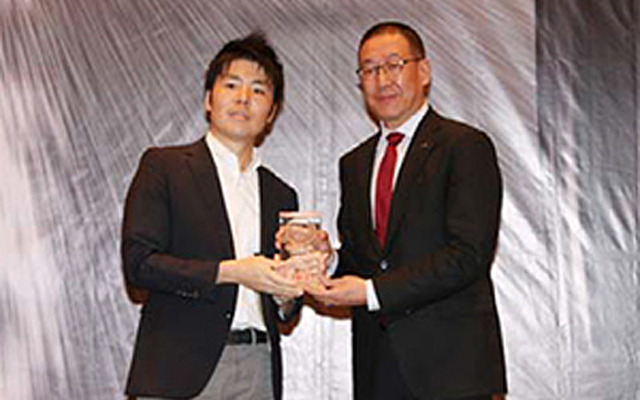 TIRE OF THE YEAR 2013（表彰式）