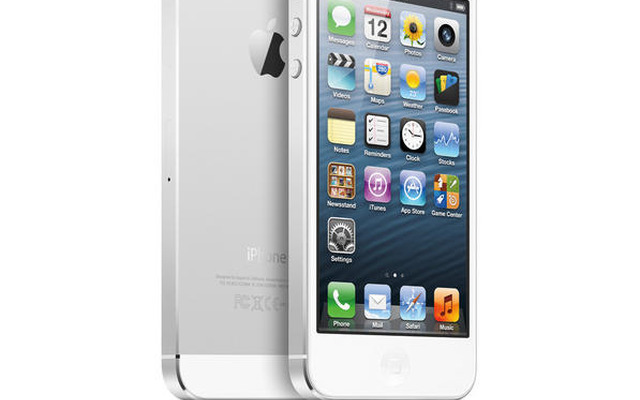 写真のiPhone 5同様、4.3インチといわれているiPhone 5S
