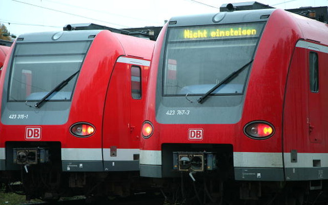 フランクフルトモーターショー会場への足となるSバーン（近郊鉄道）で運行されているET423形電車（写真は他都市で使用される同形車両）