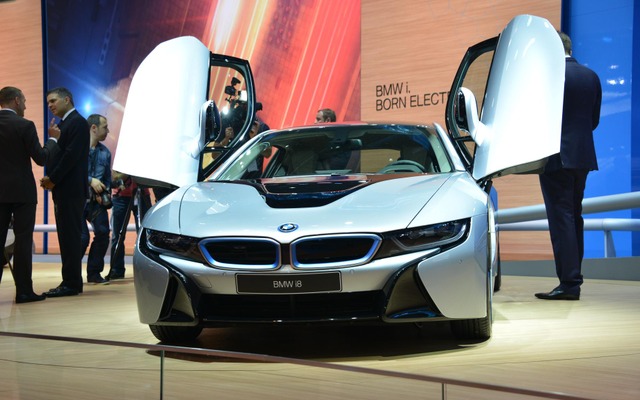 BMW i8（フランクフルトモーターショー13）（