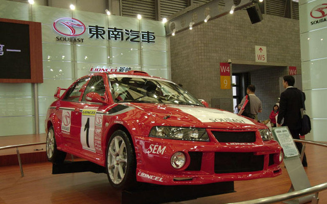 【上海モーターショー05】モータースポーツ人気