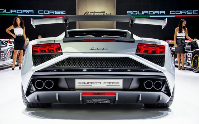 ランボルギーニ ガヤルドLP 570-4 スクアドラ コルセ