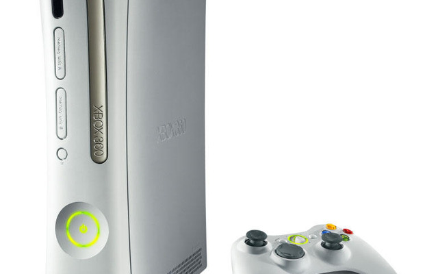 マイクロソフト、 Xbox360 を発表