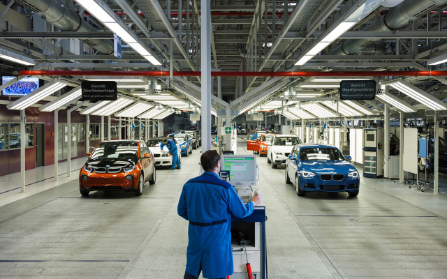 ドイツ・ライプツィヒ工場で生産が開始されたBMW i3
