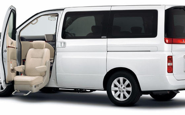 【ウェルフェア05】日産は3タイプの福祉車両を計9台