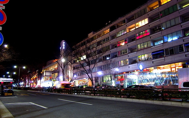 表参道（都道413号線）