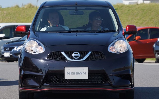 マーチ12SRのオーナーズミーティングで、12月発売予定のマーチNISMOが披露された