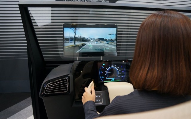【ITS世界会議13】パイオニア 音や振動を使ったHUD運転支援システムを提案