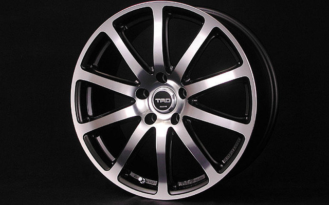 アルファード ハイブリッド用アルミホイール---TRD
