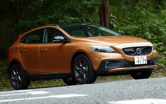 ボルボ V40 クロスカントリー